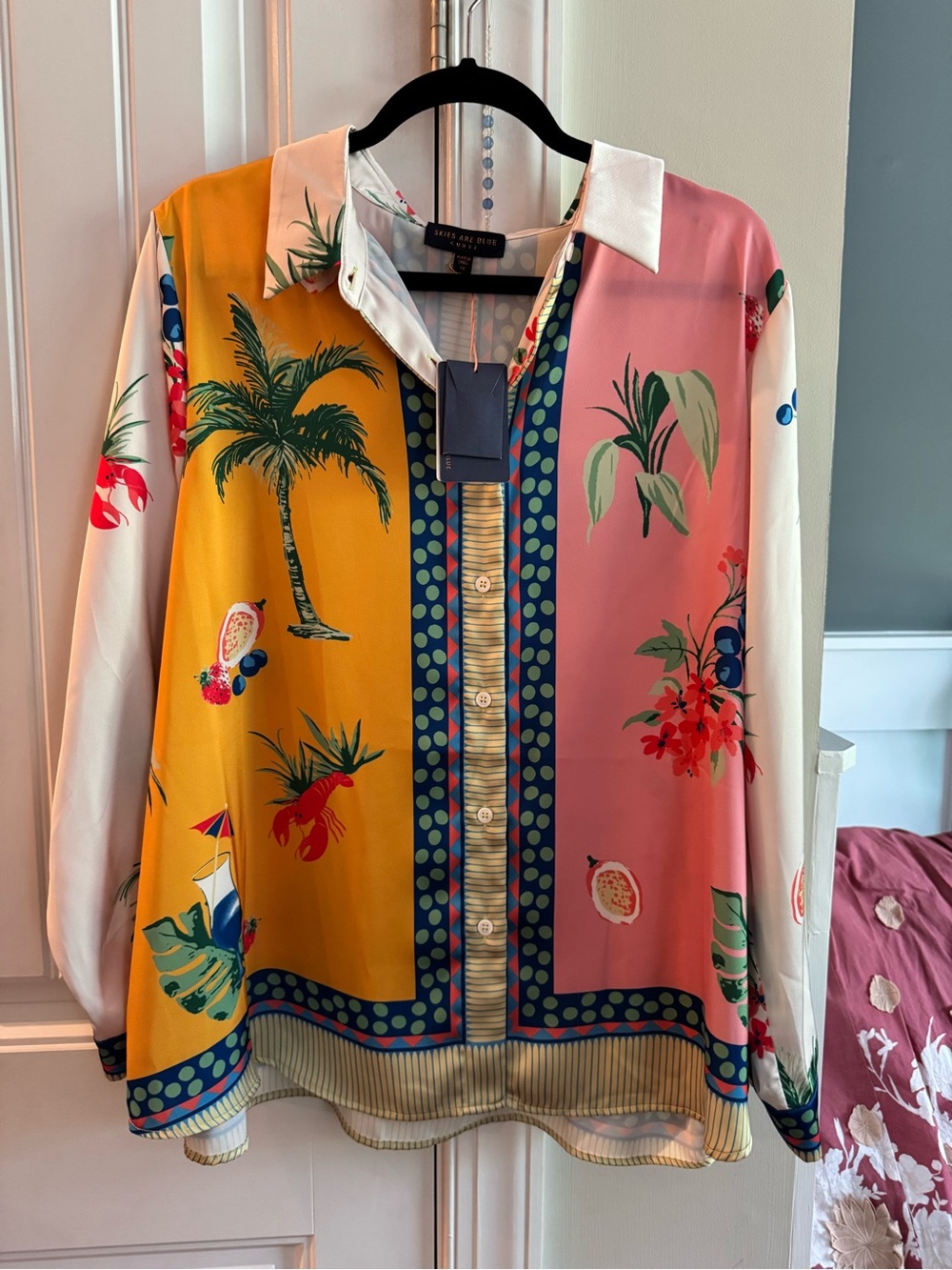 Skies Are Blue Pastel palm trees and cocktails &  Mixed-Print Blouse